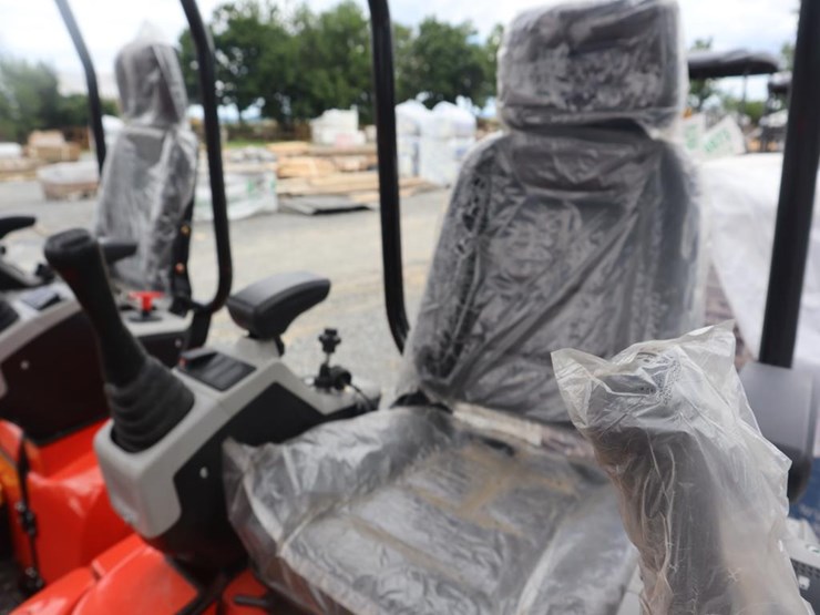 tpm-20k-mini-excavator-image-9
