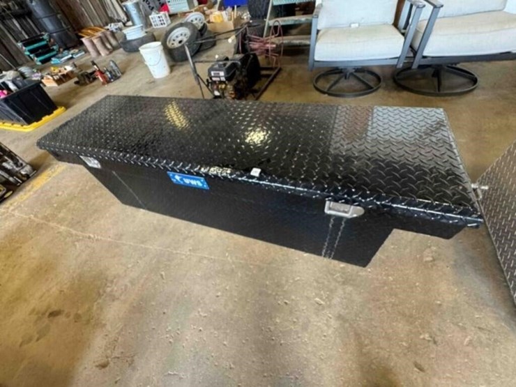 black-aluminum-tool-box,-69"x20"-image-1