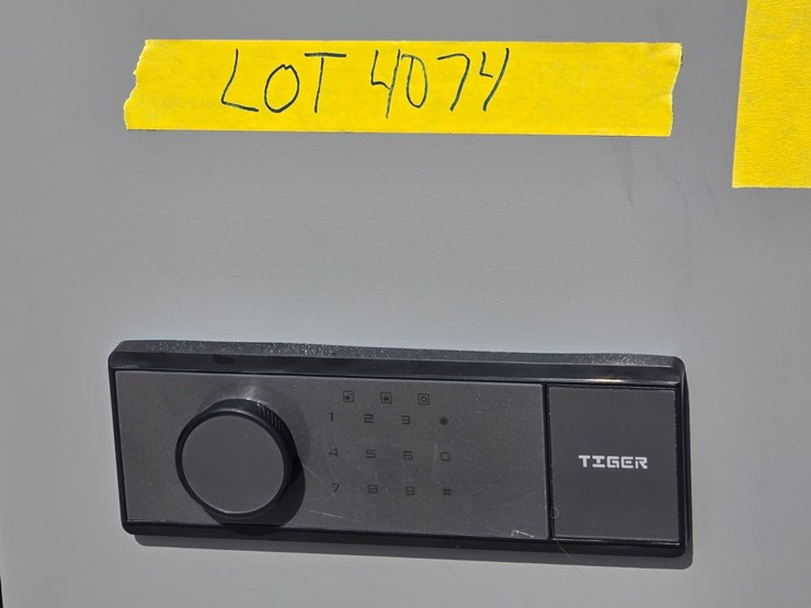 #4074-•-onshine-gun-safe-12-guns-image-9