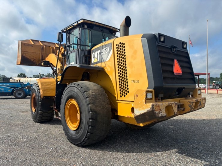 2011-caterpillar-966k-image-12