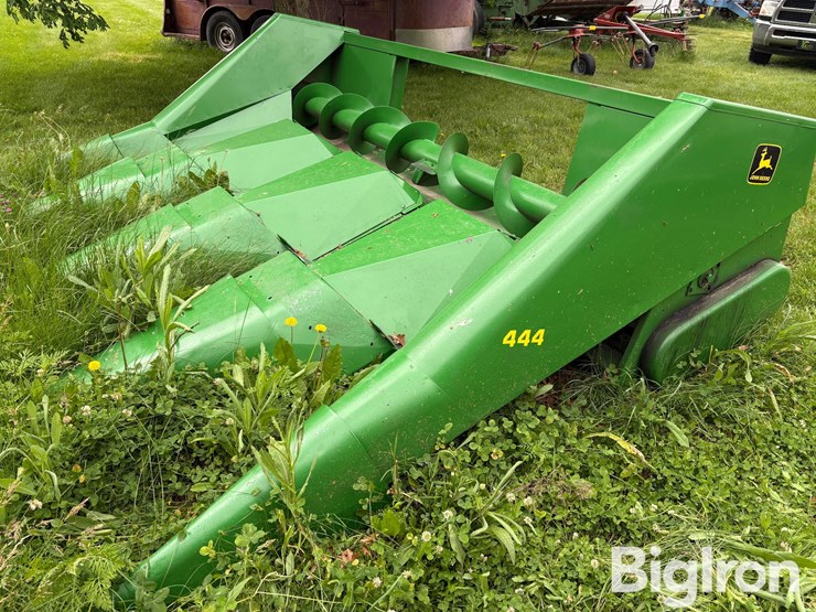 john-deere-444-image-1
