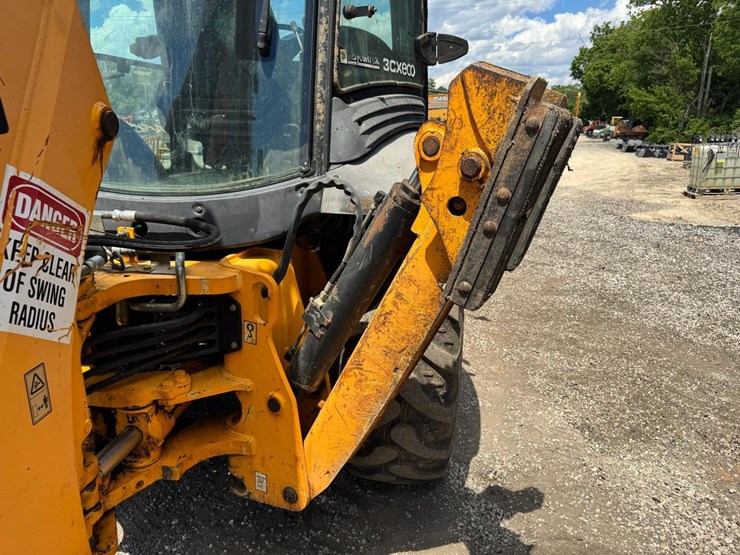 jcb-3cx14-image-18