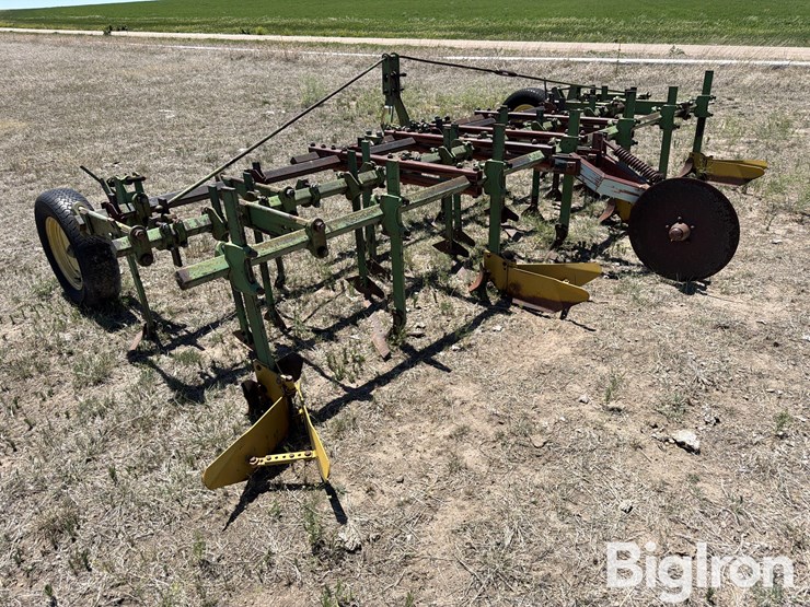 6r30"-cultivator-image-7