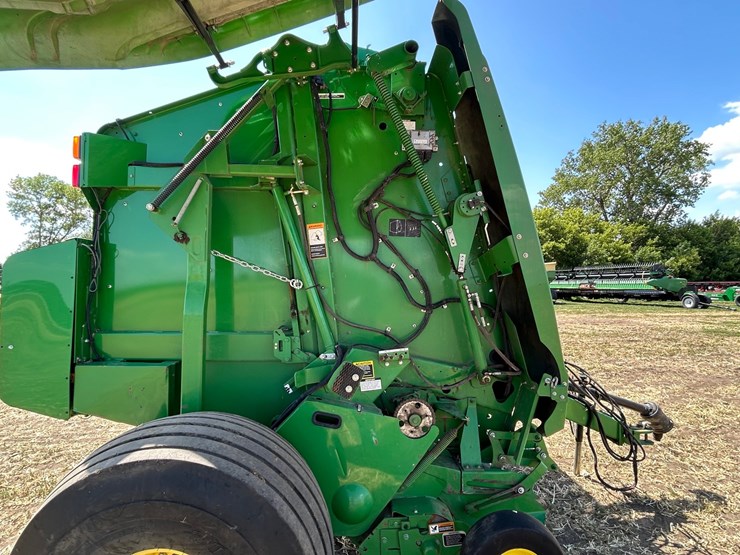 john-deere-569-premium-image-11