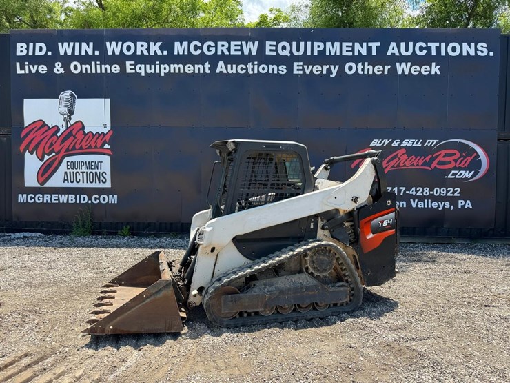 2021-bobcat-t64-image-1
