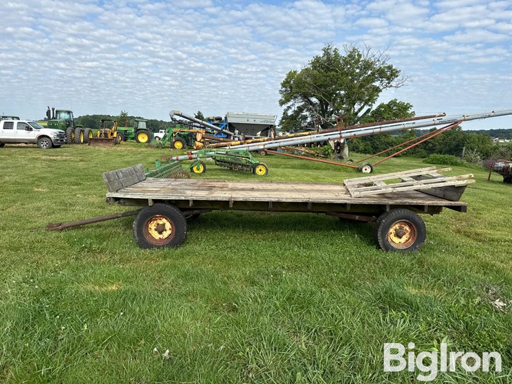 badger-16'-hay-wagon-image-8