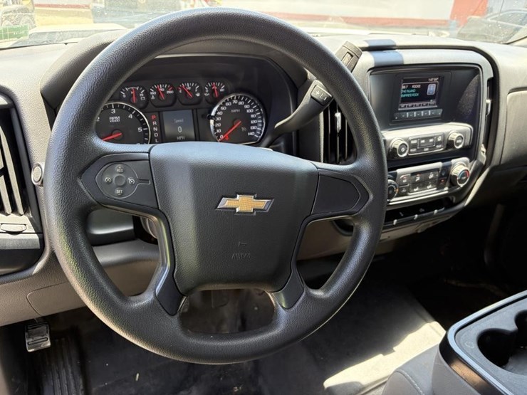 2017-chevrolet-silverado-1500-image-14