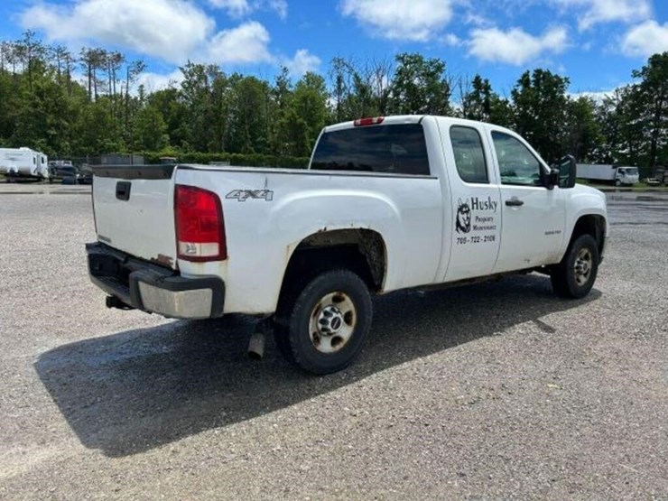 2010-gmc-2500hd-image-4