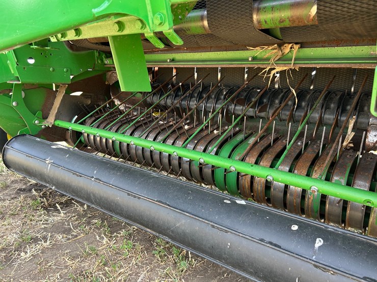 john-deere-560r-image-13
