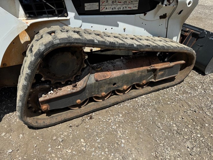 2022-bobcat-t595-image-18