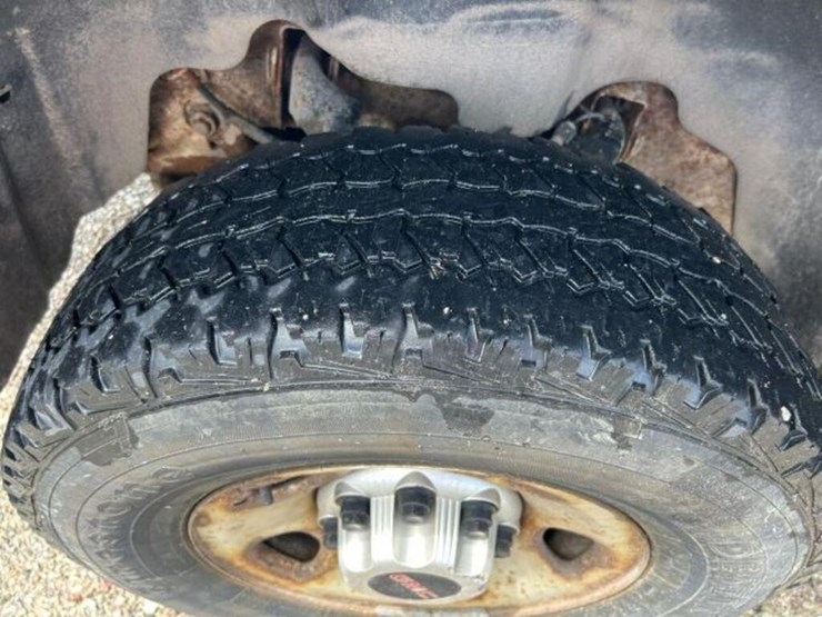 2010-gmc-2500hd-image-52