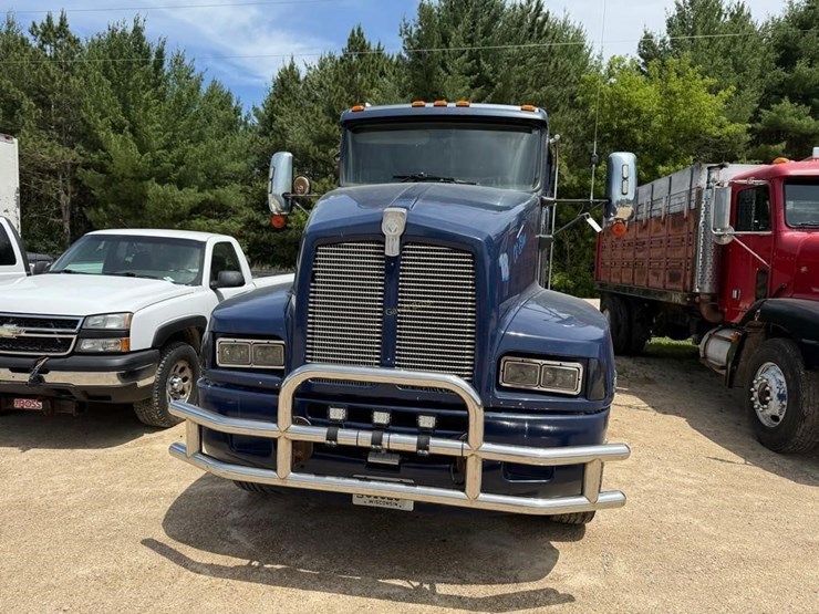 1999-kenworth-t600-image-2