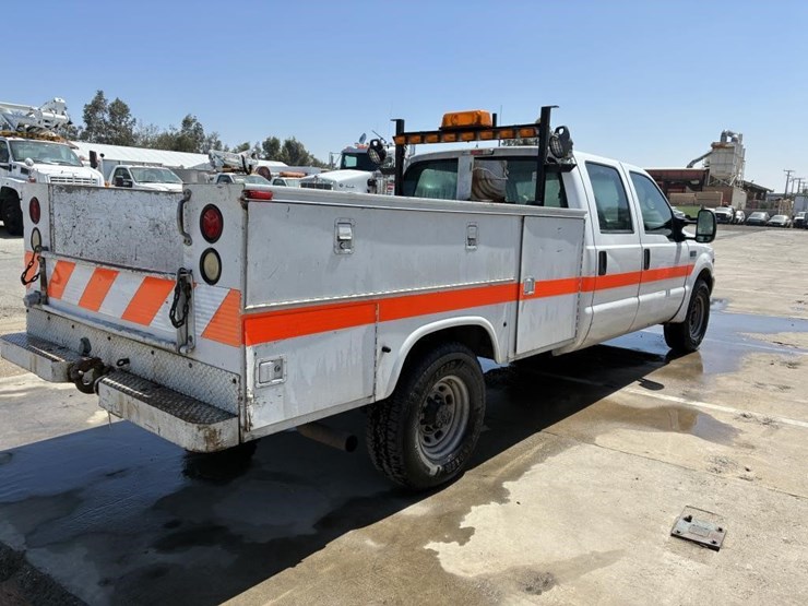 2001-ford-f350-image-3