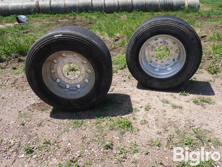 michelin-445/50r22.5-tires-&-rims-image-2