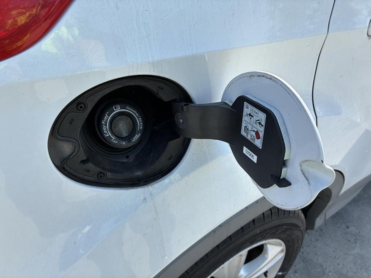 2013-ford-escape-image-6