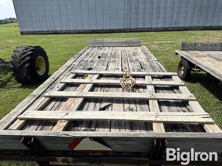 david-bradley-16'-hay-wagon-image-10
