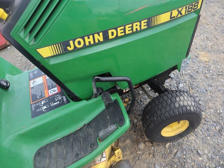 john-deere-lx188-image-15