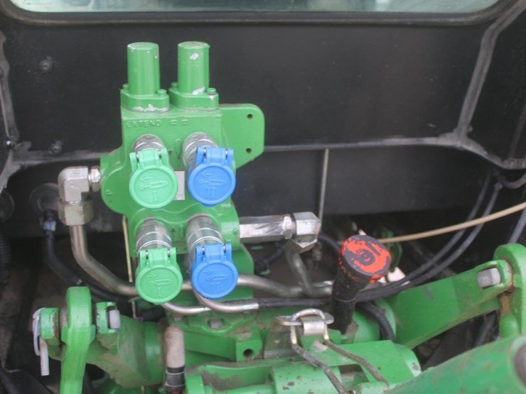 2013-john-deere-5100e-image-47