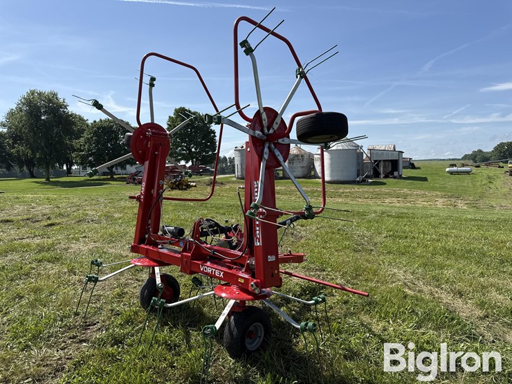 farm-king-g4v-57-tedder-image-5