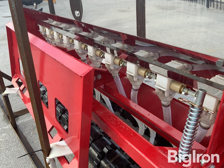 2026-massey-ferguson-730-image-12