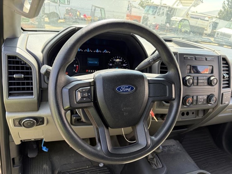 2017-ford-f250-xl-image-13