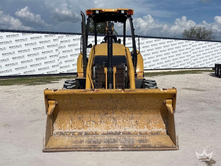 2015-caterpillar-416f-image-53