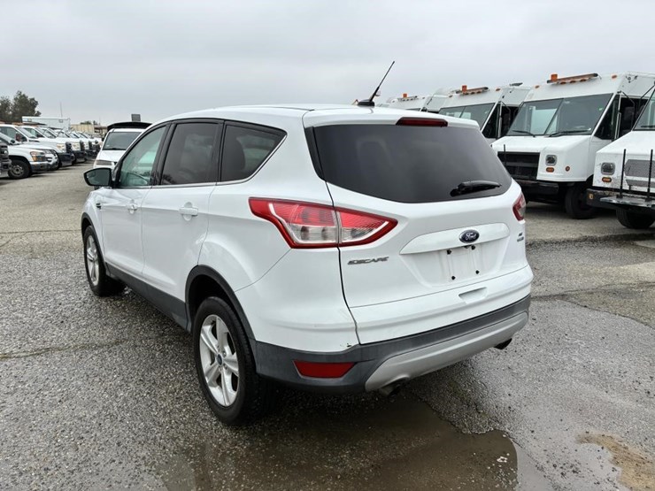 2015-ford-escape-image-4