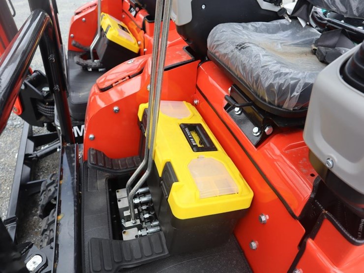 tpm-18hh-mini-excavator-image-11