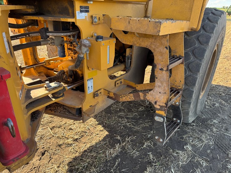 deere-624l-image-40