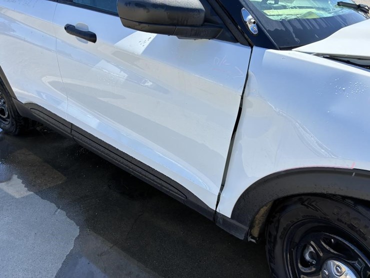 2025-ford-explorer-image-10