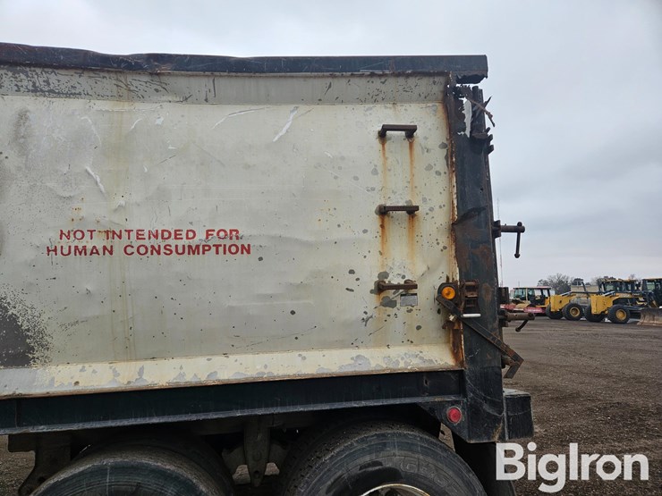 2004-assembled-t/a-end-dump-trailer-image-15