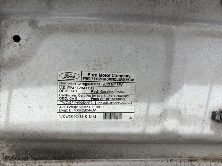 2013-ford-f150-xl-image-8