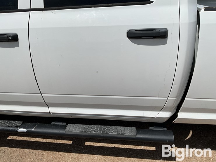 2015-dodge-2500-image-18