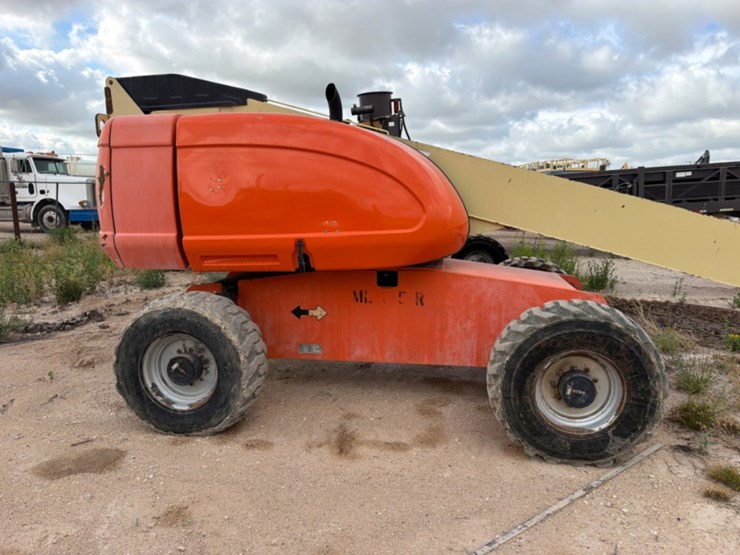 2008-jlg-600s-image-5