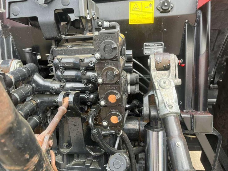 2019-case-ih-maxxum-150-image-19