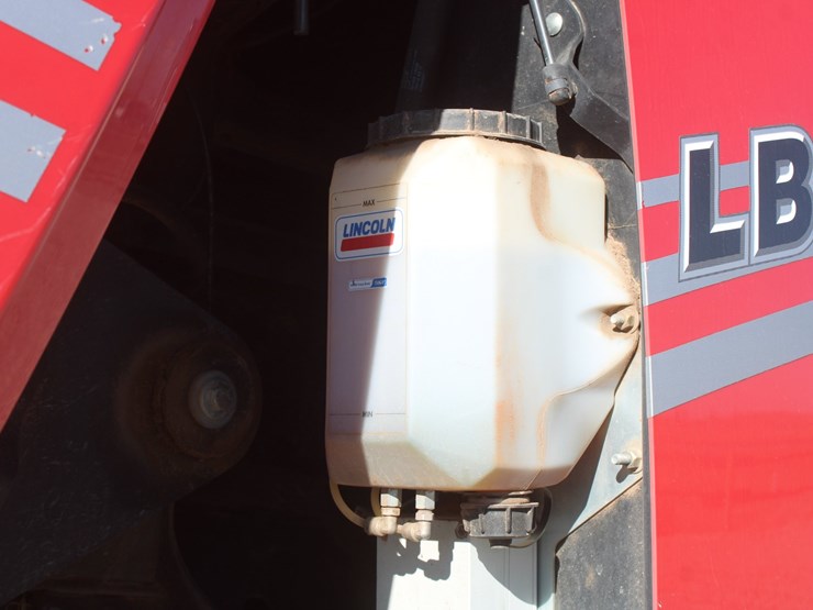 2019-case-ih-lb434xl-image-21