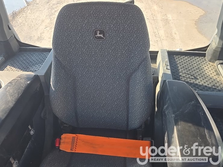 2023-deere-650-lgp-image-44