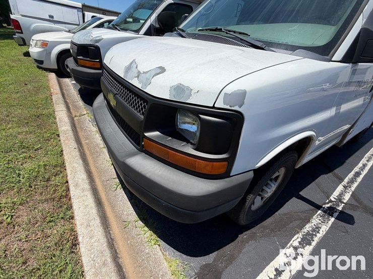 2011-chevrolet-express-g3500-image-11
