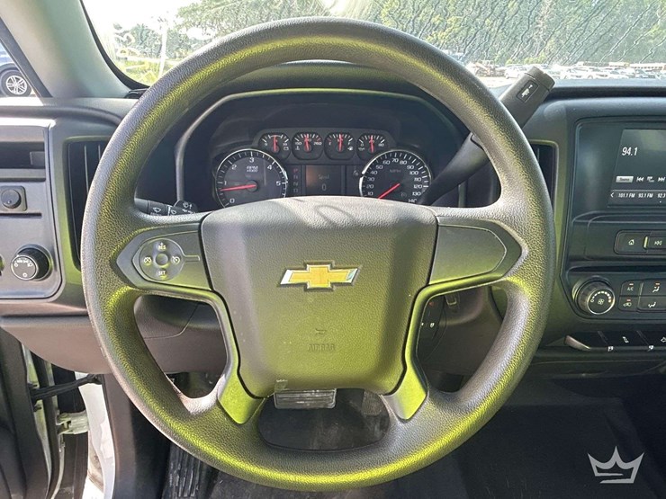 2018-chevrolet-silverado-1500-image-13