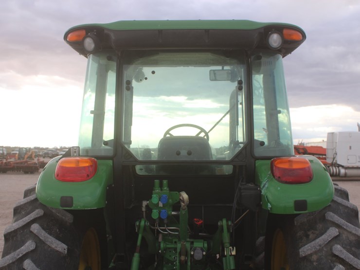 2013-john-deere-5100e-image-45