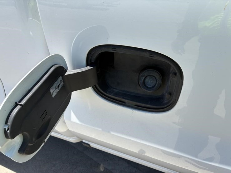 2019-chevrolet-silverado-1500-image-8