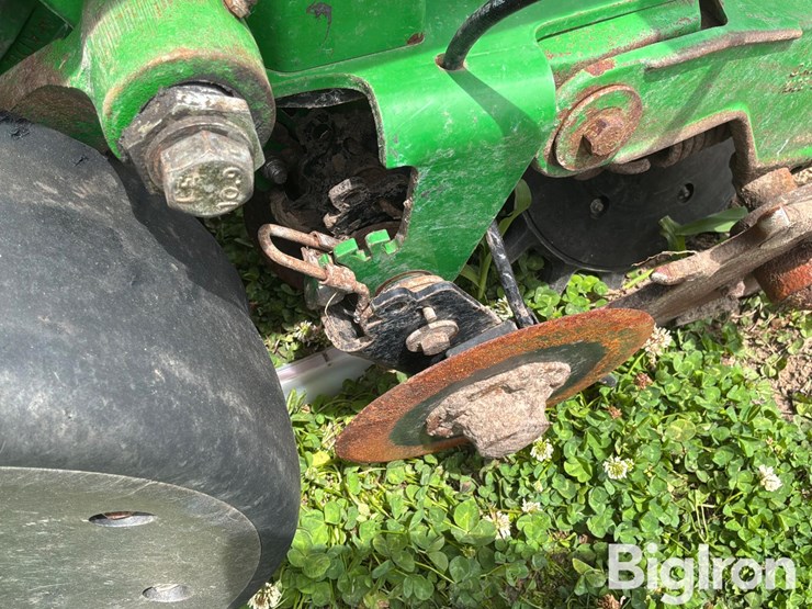 john-deere-1770-image-13