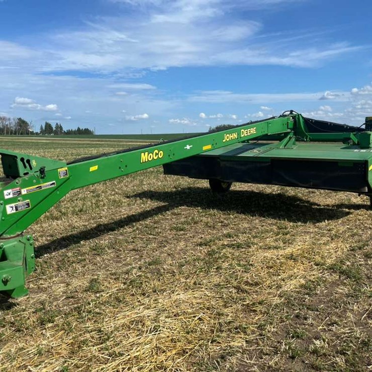 JOHN DEERE 956