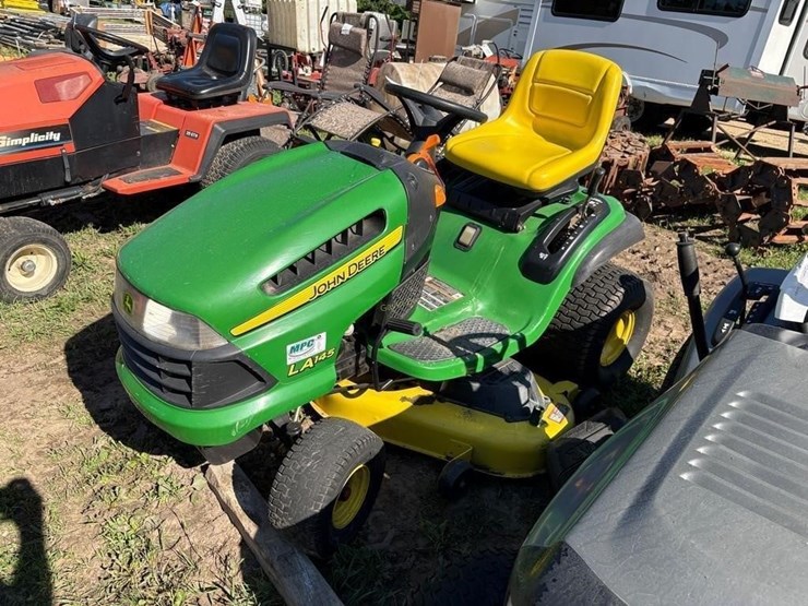john-deere-la145-image-2