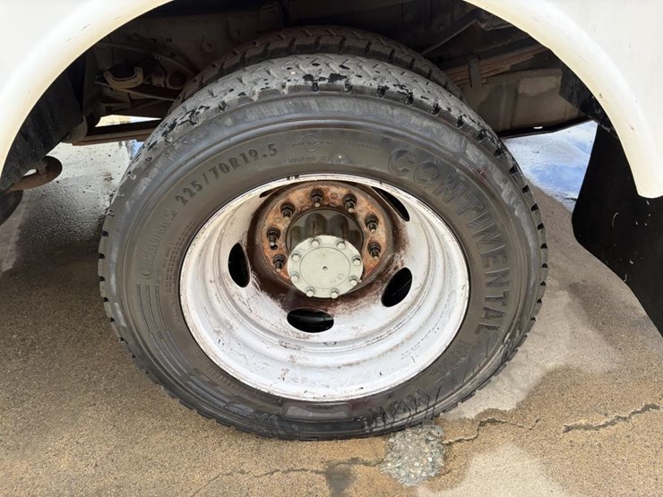 2008-ford-f550-image-5