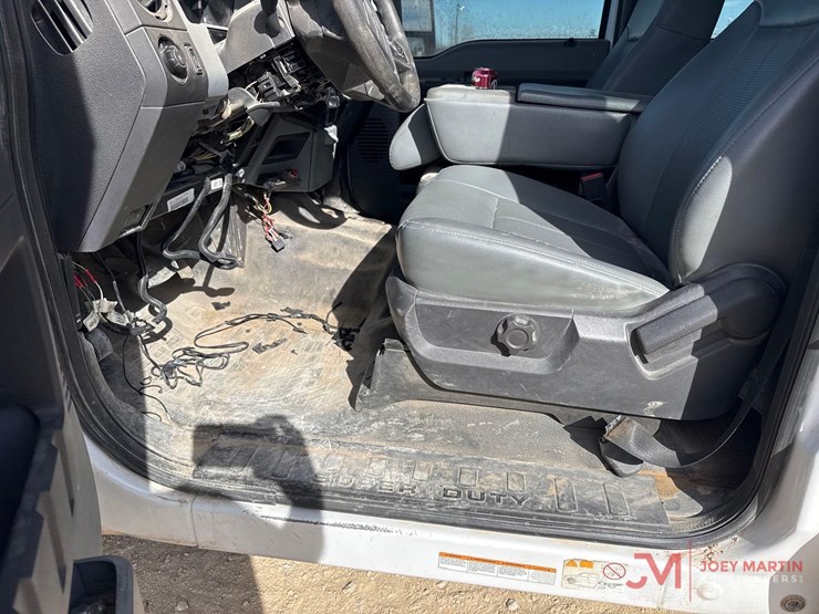 2016-ford-f550-xl-image-21
