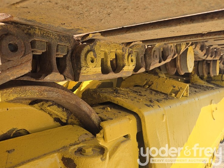 2021-komatsu-d61px-24-image-11