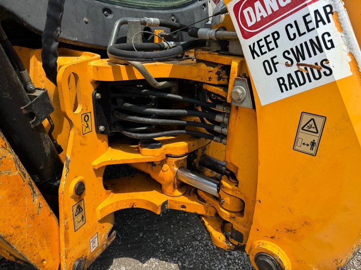 jcb-3cx14-image-15