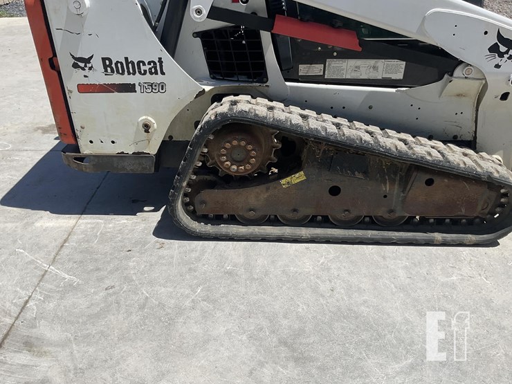 2014-bobcat-t590-image-10