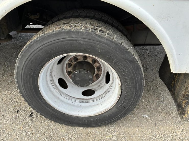 2008-ford-f550-image-5